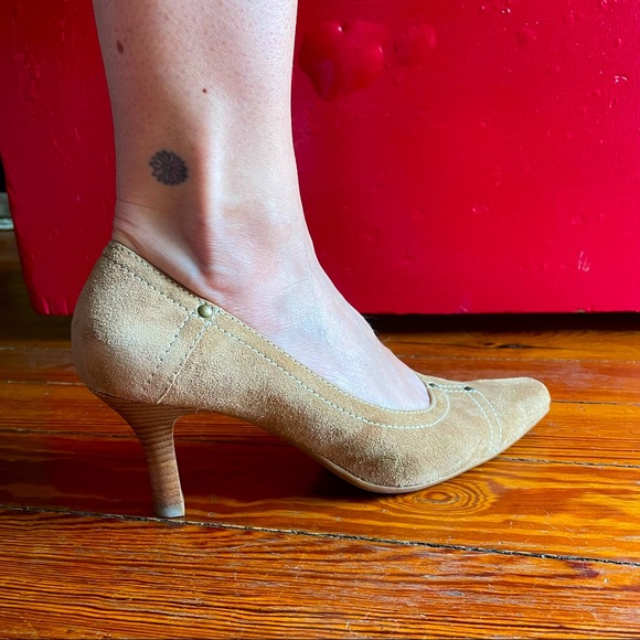 Unisa Camel Colored Suede Pumps, Square Toe, 8 - Picture 3 of 12